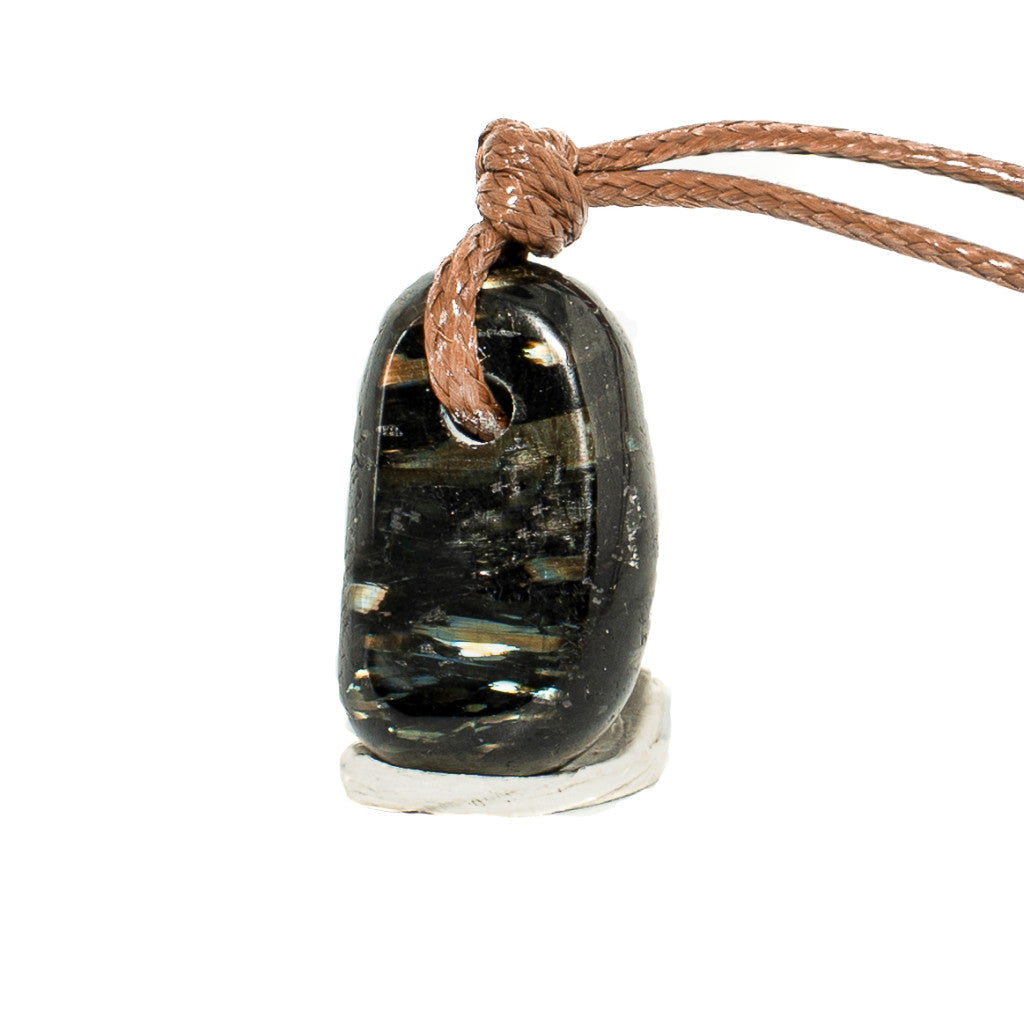 Valódi Grönlandi extra minőségű Nuummit medál viaszolt szálon