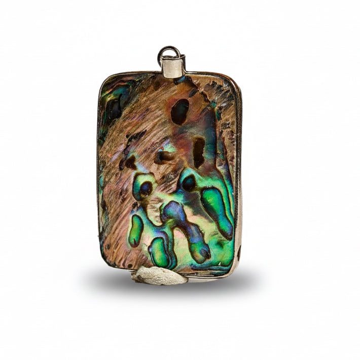 Madagaszkári Abalone / Pávakagyló kagylóhéj medál