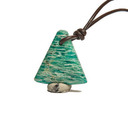 Oroszországi zöld Amazonit lekerekített "háromszög" medál