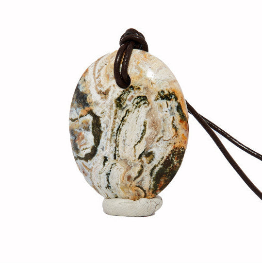 Madagaszkári Óceán Jáspis nagy ovális medál valódi bőrszálon