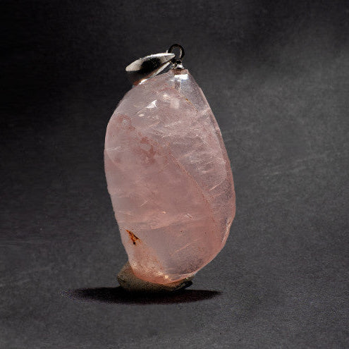 Madagaszkári Csillag Rózsakvarc levél medál III