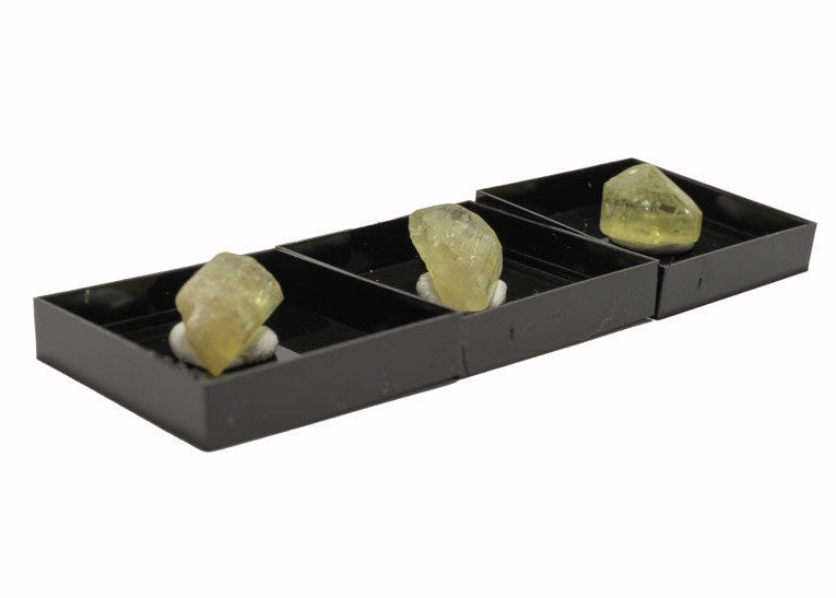 Marokkói zöldessárga Apatit dobozban