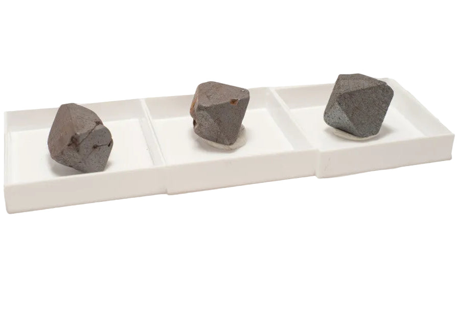 Valódi, Bolíviai Magnetit dobozban