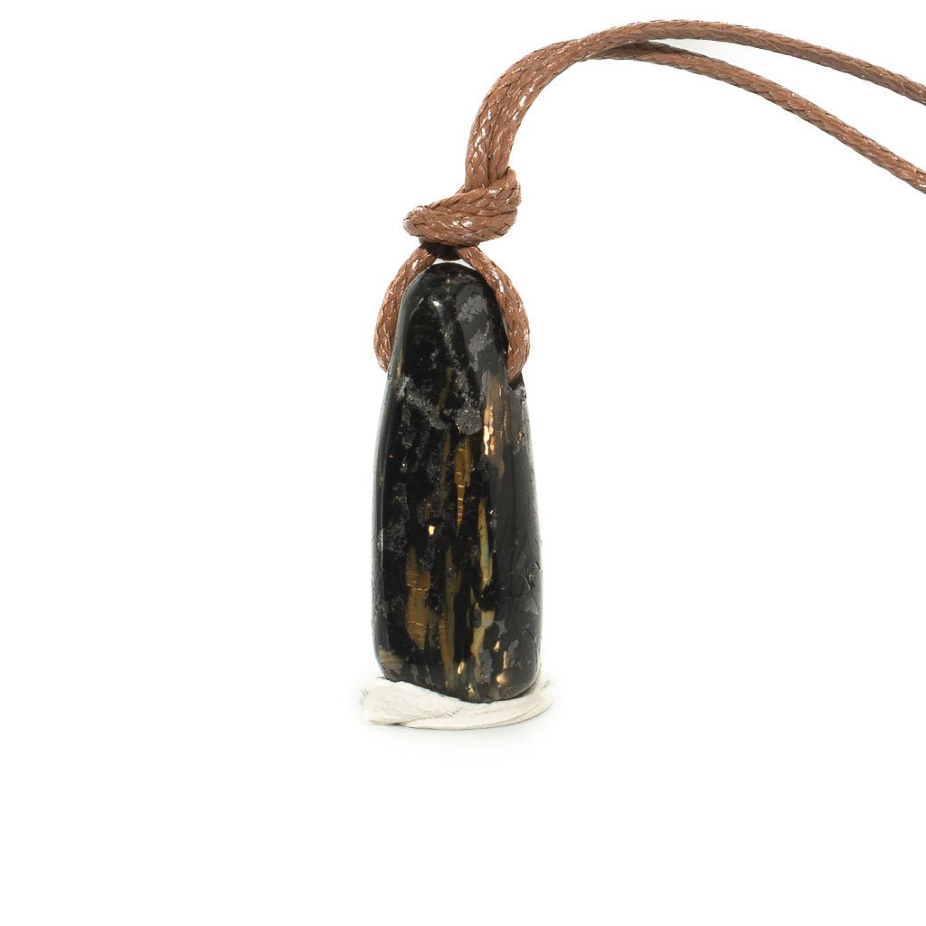 Valódi Grönlandi extra minőségű Nuummit medál viaszolt szálon 3 - Fenrir Stone - A Valódi Ásványok Otthona